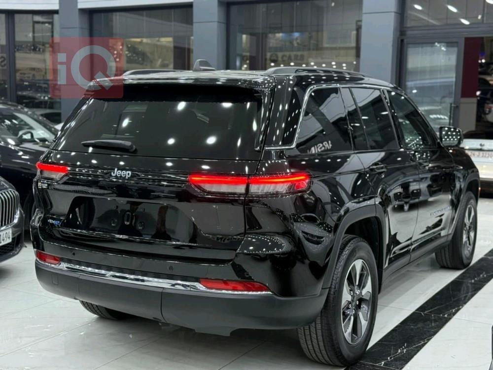 جيب جراند شيروكي